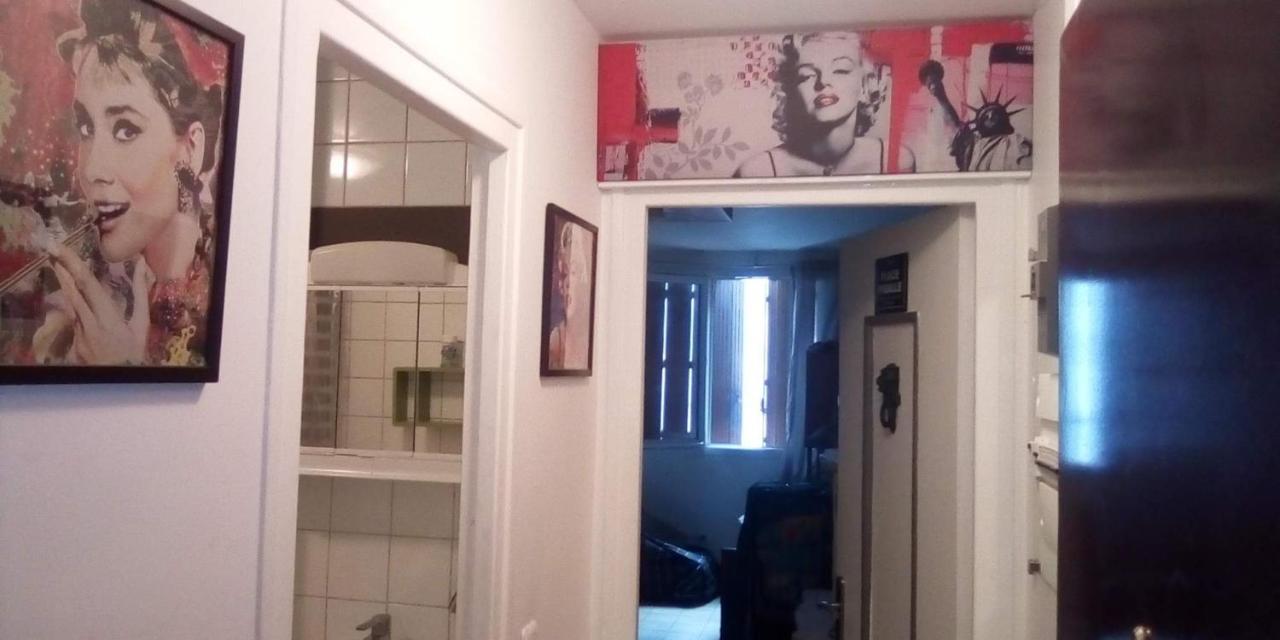 Studio Pigalle De 25 M2 - 2 Lits Simples Type Gigogne Pour 2 Personnes - Coeur Touristique De Paris - 2 Minutes De La Station Metro Pigalle ,Petit Train Vers La Butte Montmartre-Cabarets Moulin Rouge,Chez Michou-Restaurants Bouillon Pigalle,Berliner Buitenkant foto