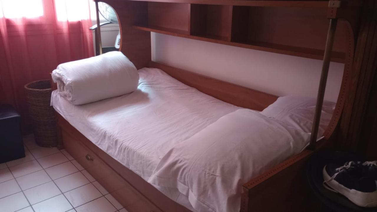 Studio Pigalle De 25 M2 - 2 Lits Simples Type Gigogne Pour 2 Personnes - Coeur Touristique De Paris - 2 Minutes De La Station Metro Pigalle ,Petit Train Vers La Butte Montmartre-Cabarets Moulin Rouge,Chez Michou-Restaurants Bouillon Pigalle,Berliner Buitenkant foto