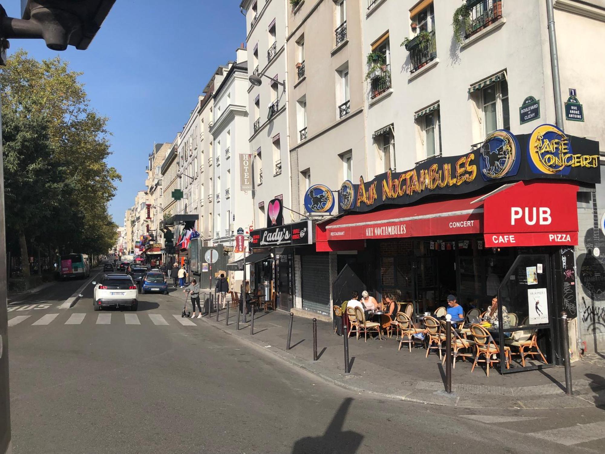 Studio Pigalle De 25 M2 - 2 Lits Simples Type Gigogne Pour 2 Personnes - Coeur Touristique De Paris - 2 Minutes De La Station Metro Pigalle ,Petit Train Vers La Butte Montmartre-Cabarets Moulin Rouge,Chez Michou-Restaurants Bouillon Pigalle,Berliner Buitenkant foto